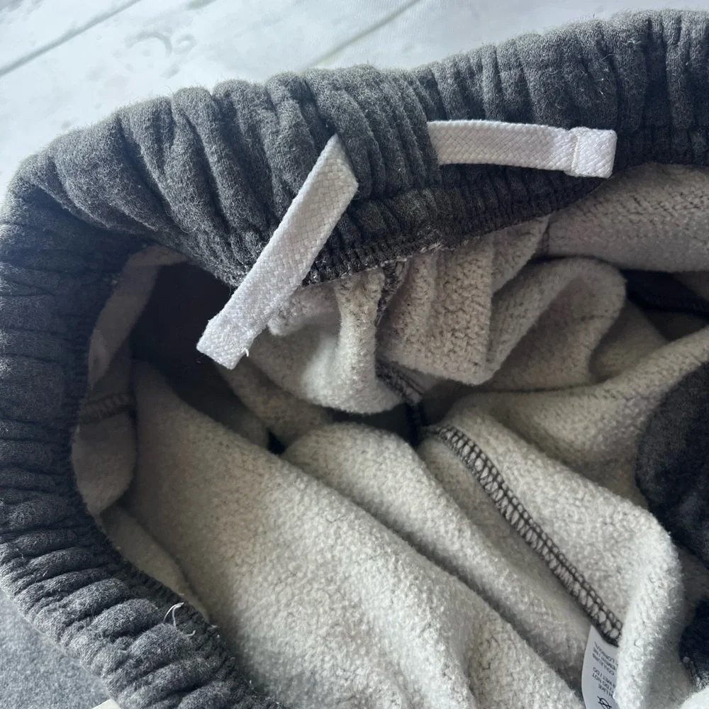 Gray Nike men’s Sweatpants Shorts size medium - Picture 8 of 10